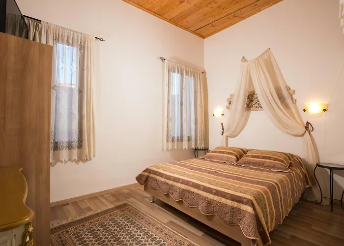 Evdokia Old Town Hotel *